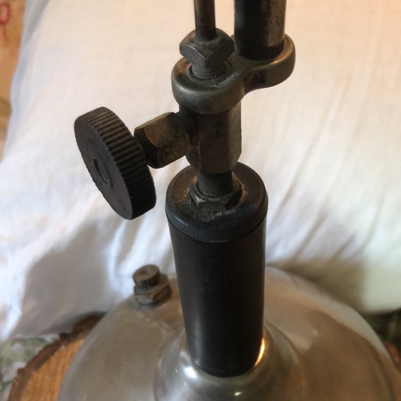 ANTIQUE 20-30’s COLEMAN Lamp Co Wichita Kansas USA Silver Fuel Base Vessel RARE - Picture 7 of 16